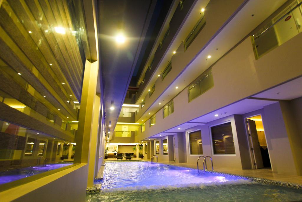 Boracay Uptown Hotel Balabag  Exterior photo
